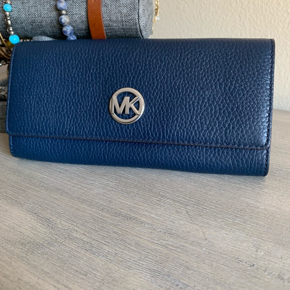 Michael Kors wallet